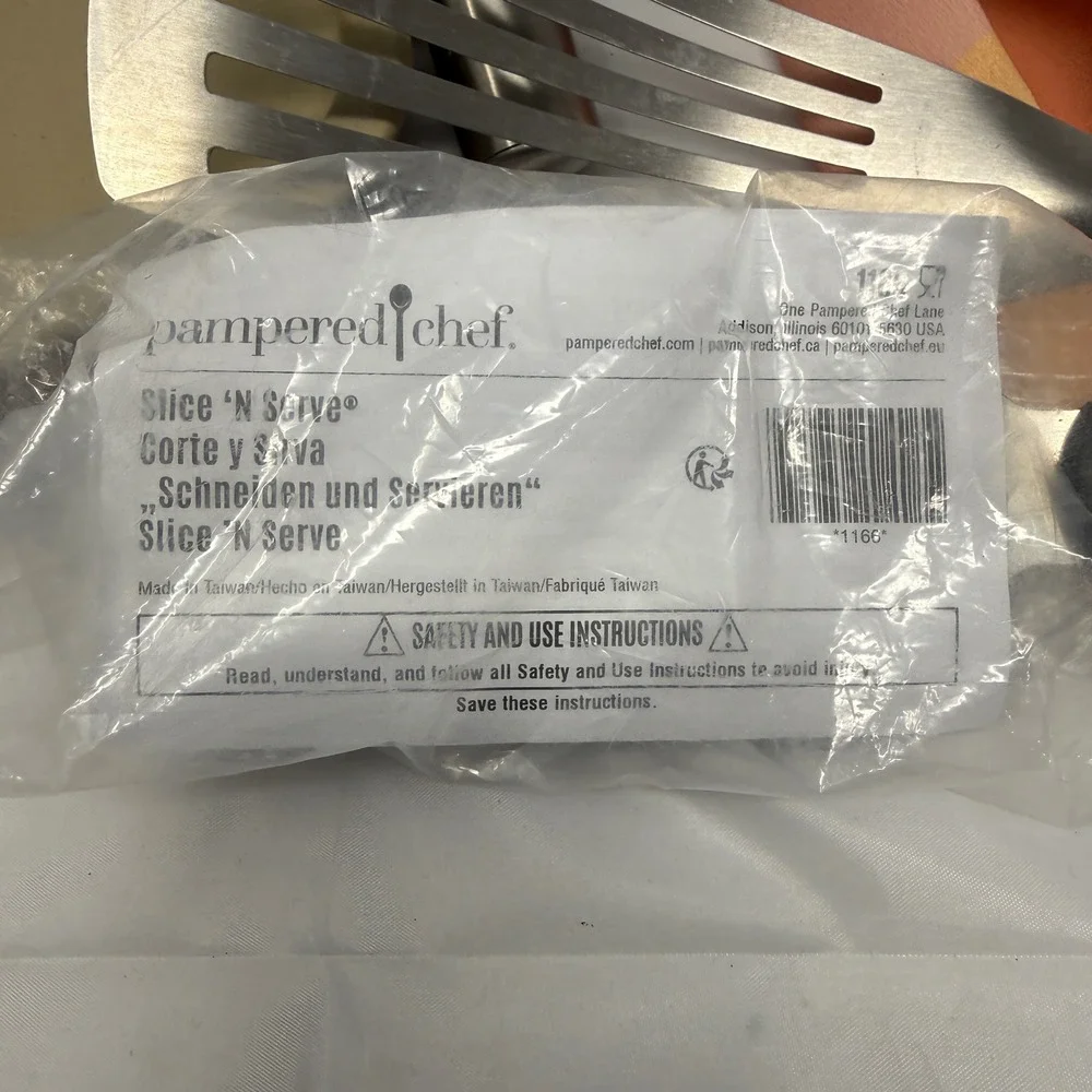 Pampered Chef Kitchen Tool Set Stoneware Pan Spatula Zester Baster Tote 10+ Pc